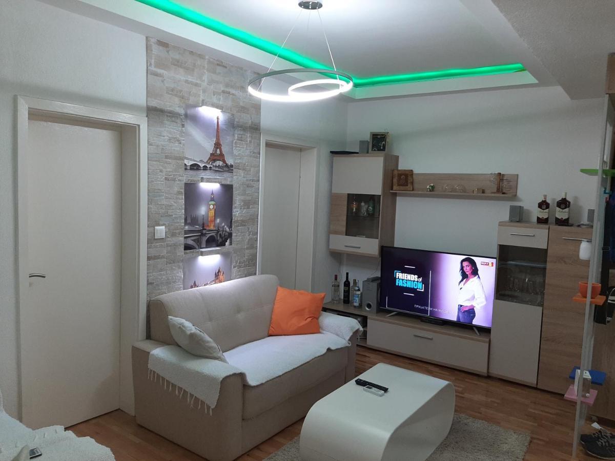 Apartment Veles Bilik gambar